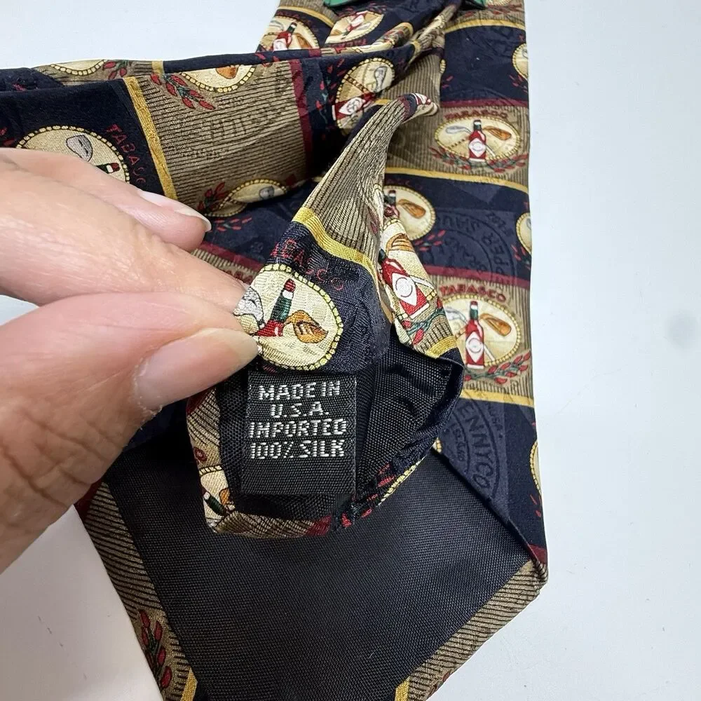 Tabasco Hot Sauce And Golf Club Theme Black Tan Red 100% Silk Neck Tie